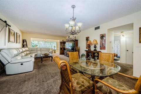 Condo in Clearwater, Florida, 4 bedrooms  № 1584449 - photo 7
