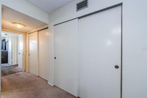 Condo in Clearwater, Florida, 4 bedrooms  № 1584449 - photo 21