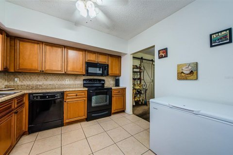 Condo in Clearwater, Florida, 4 bedrooms  № 1584449 - photo 18
