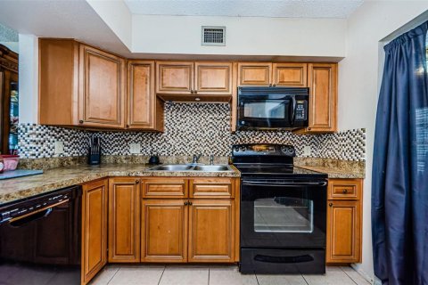 Condo in Clearwater, Florida, 4 bedrooms  № 1584449 - photo 27