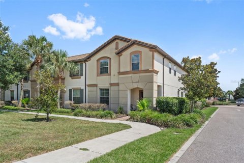 Touwnhouse à vendre à Kissimmee, Floride: 5 chambres, 210.42 m2 № 2233399 - photo 3