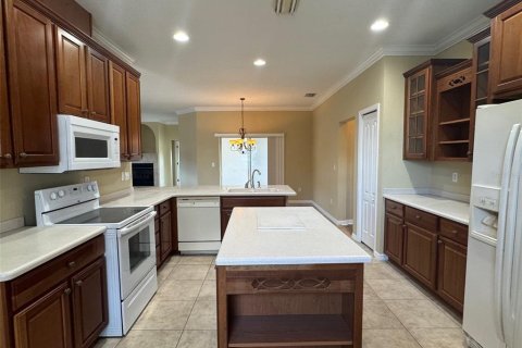 House in Ocala, Florida 4 bedrooms, 217.58 sq.m. № 1791181 - photo 11