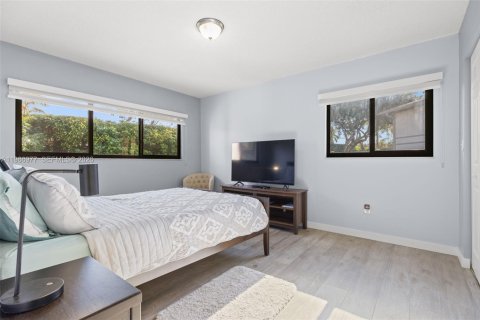 Купить кондоминиум в Тамарак, Флорида 2 спальни, 76.83м2, № 2046594 - фото 8