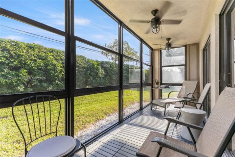 Купить кондоминиум в Тамарак, Флорида 2 спальни, 76.83м2, № 2046594 - фото 20