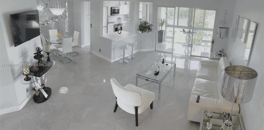 Condo in Lake Worth, Florida, 2 bedrooms  № 1864257