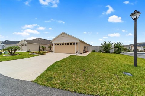 Villa ou maison à vendre à The Villages, Floride: 3 chambres, 153.85 m2 № 2230060 - photo 2