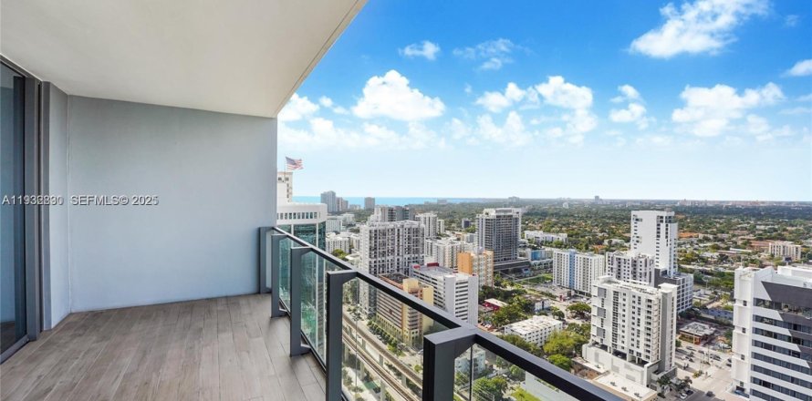 Кондоминиум с 1 спальней в Майами, Флорида № 1991671