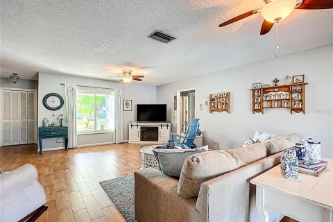 Villa ou maison à vendre à Lake Wales, Floride: 2 chambres, 160.44 m2 № 1880895 - photo 8
