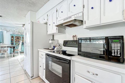 Villa ou maison à vendre à Lake Wales, Floride: 2 chambres, 160.44 m2 № 1880895 - photo 15