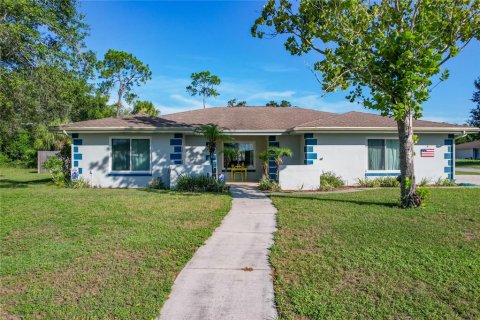 Villa ou maison à vendre à Lake Wales, Floride: 2 chambres, 160.44 m2 № 1880895 - photo 1