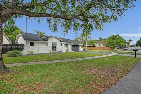 Casa en venta en Cooper City, Florida, 4 dormitorios, 179.39 m2 № 2063022 - foto 3
