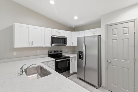 Immobilier commercial à vendre à Ocala, Floride: 4 chambres, 192.12 m2 № 2422730 - photo 12