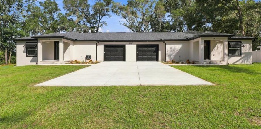 Immobilier commercial à Ocala, Floride 4 chambres, 192.12 m2 № 2422730