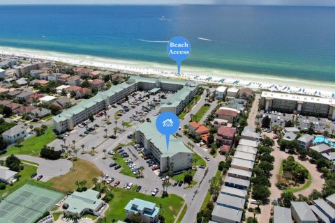Copropriété à vendre à Miramar Beach, Floride: 1 chambre, 70.79 m2 № 560820 - photo 1