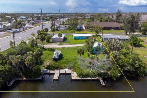Villa ou maison à vendre à Englewood, Floride: 5 chambres, 243.03 m2 № 2127307 - photo 2