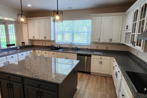 Casa en alquiler en Orlando, Florida, 4 dormitorios, 320.23 m2 № 1758372 - foto 5