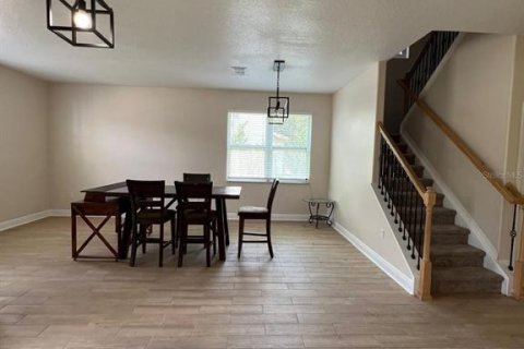 House in Orlando, Florida 4 bedrooms, 320.23 sq.m. № 1758372 - photo 11