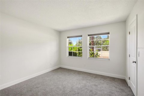 Condo in Punta Gorda, Florida, 3 bedrooms  № 2201273 - photo 23
