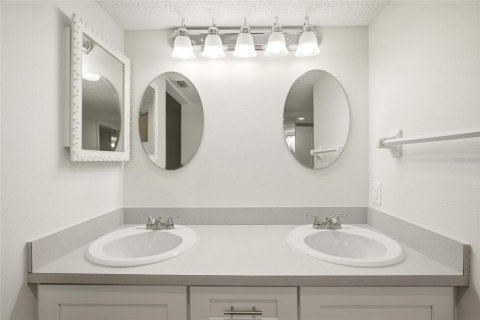 Condo in Punta Gorda, Florida, 3 bedrooms  № 2201273 - photo 20