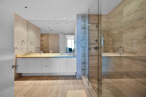 Copropriété à louer à Sunny Isles Beach, Floride: 2 chambres, 133.31 m2 № 2153926 - photo 18