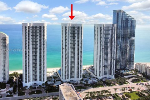 Copropriété à louer à Sunny Isles Beach, Floride: 2 chambres, 133.31 m2 № 2153926 - photo 5