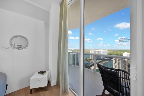 Copropriété à louer à Sunny Isles Beach, Floride: 2 chambres, 133.31 m2 № 2153926 - photo 8