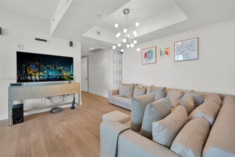 Copropriété à louer à Sunny Isles Beach, Floride: 2 chambres, 133.31 m2 № 2153926 - photo 28