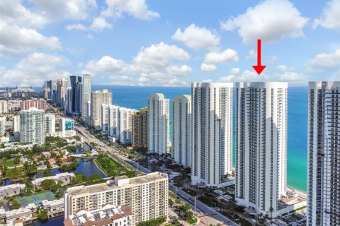 Condo à Sunny Isles Beach, Floride, 2 chambres № 2153926