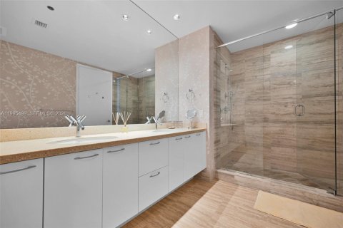 Copropriété à louer à Sunny Isles Beach, Floride: 2 chambres, 133.31 m2 № 2153926 - photo 22