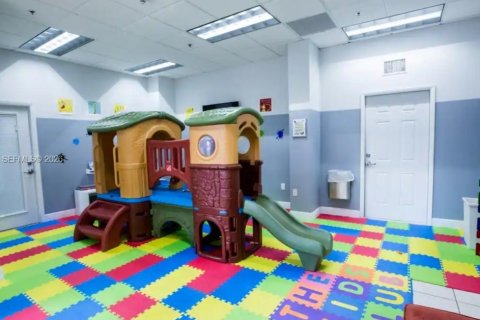 Купить кондоминиум в Майами, Флорида 3 спальни, 102.66м2, № 2054828 - фото 28