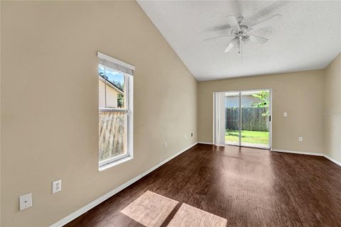Casa en venta en Brandon, Florida, 4 dormitorios, 149.39 m2 № 1805873 - foto 13