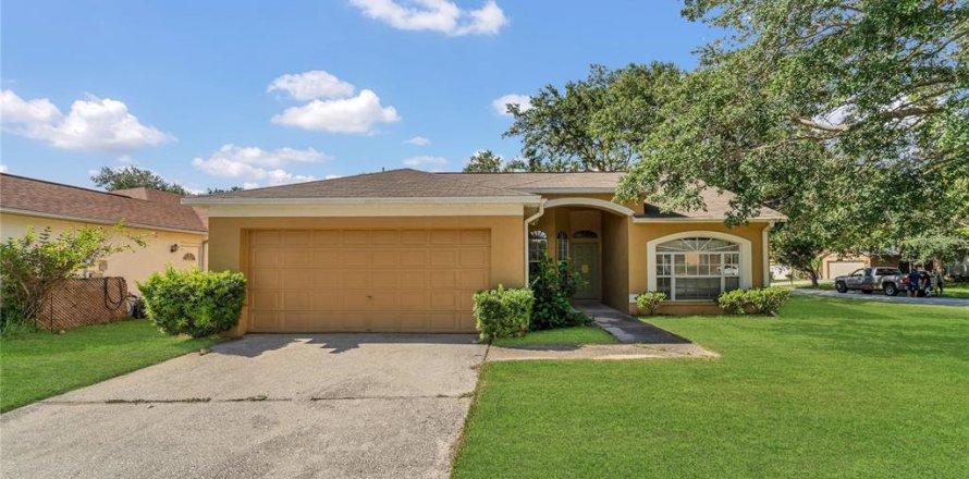 Casa en Brandon, Florida 4 dormitorios, 149.39 m2 № 1805873