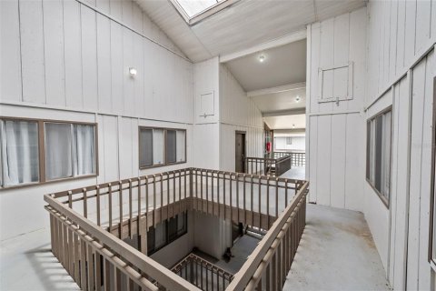 Condo in Gainesville, Florida, 1 bedroom № 2108335 - photo 21