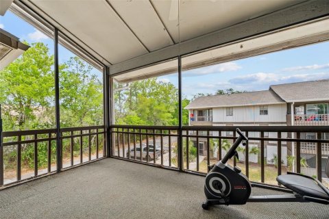Condo in Gainesville, Florida, 1 bedroom № 2108335 - photo 19