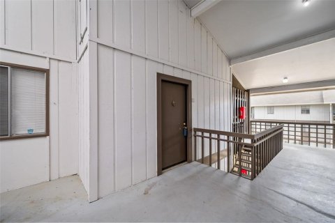 Condo in Gainesville, Florida, 1 bedroom № 2108335 - photo 3