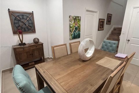 Touwnhouse à vendre à Homestead, Floride: 3 chambres, 171.87 m2 № 1960796 - photo 7