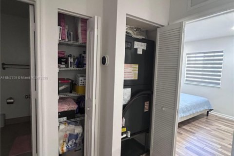 Touwnhouse à vendre à Homestead, Floride: 3 chambres, 171.87 m2 № 1960796 - photo 15