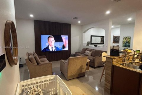 Touwnhouse à vendre à Homestead, Floride: 3 chambres, 171.87 m2 № 1960796 - photo 3