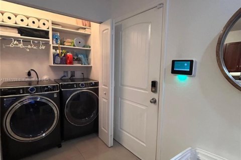 Touwnhouse à vendre à Homestead, Floride: 3 chambres, 171.87 m2 № 1960796 - photo 6