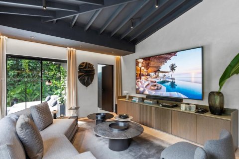 Casa en venta en Miami, Florida, 2 dormitorios, 101.64 m2 № 1982810 - foto 8