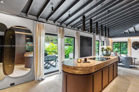 Casa en venta en Miami, Florida, 2 dormitorios, 101.64 m2 № 1982810 - foto 4