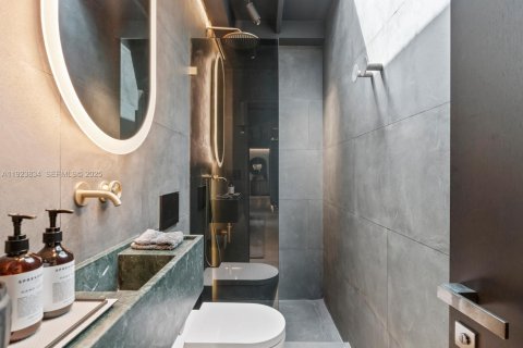 Casa en venta en Miami, Florida, 2 dormitorios, 101.64 m2 № 1982810 - foto 21