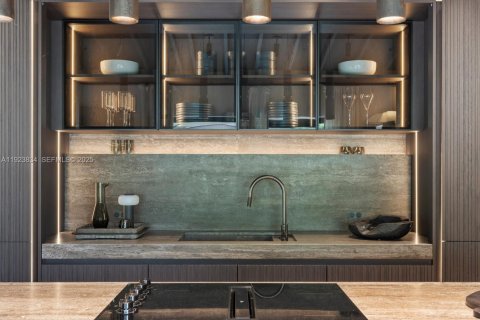 Casa en venta en Miami, Florida, 2 dormitorios, 101.64 m2 № 1982810 - foto 16