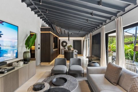 Casa en venta en Miami, Florida, 2 dormitorios, 101.64 m2 № 1982810 - foto 7