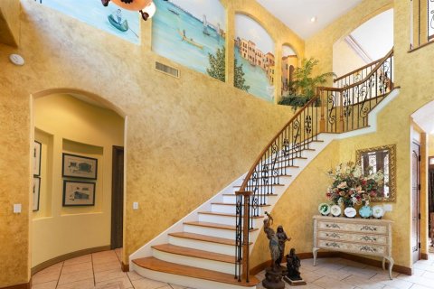 Casa en venta en Tarpon Springs, Florida, 4 dormitorios, 650.22 m2 № 2213739 - foto 3