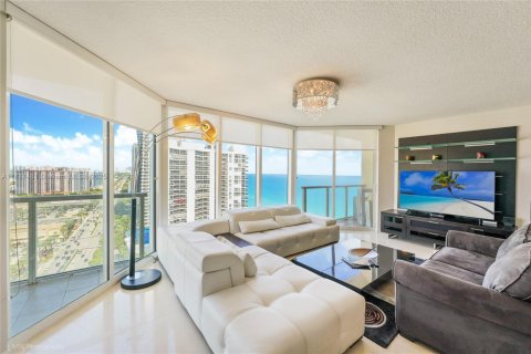 Condo in Sunny Isles Beach, Florida, 2 bedrooms  № 1864912 - photo 4