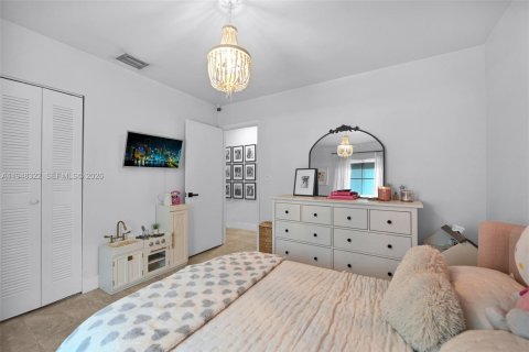 Снять в аренду таунхаус в Катлер-Бей, Флорида 3 спальни, 111.39м2, № 2004475 - фото 21