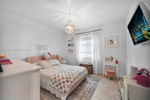 Снять в аренду таунхаус в Катлер-Бей, Флорида 3 спальни, 111.39м2, № 2004475 - фото 18