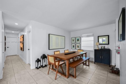 Снять в аренду таунхаус в Катлер-Бей, Флорида 3 спальни, 111.39м2, № 2004475 - фото 7