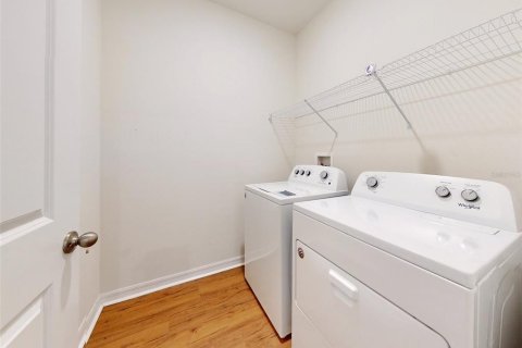Casa en venta en New Smyrna Beach, Florida, 3 dormitorios, 155.61 m2 № 1757308 - foto 18